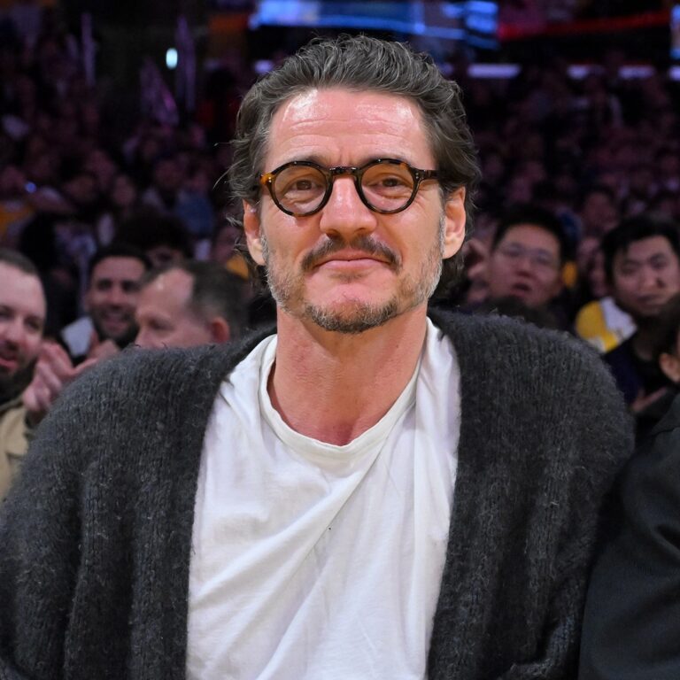 Pedro Pascal No Facial Hair, Red Carpet Look