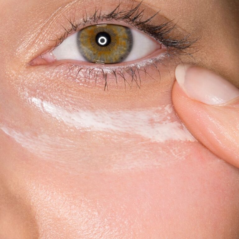 The Viral LilyAna Naturals Eye Cream Is on Sale for Labor Day