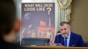 US lawmakers call for a permanent moon base. Will it ever happen?