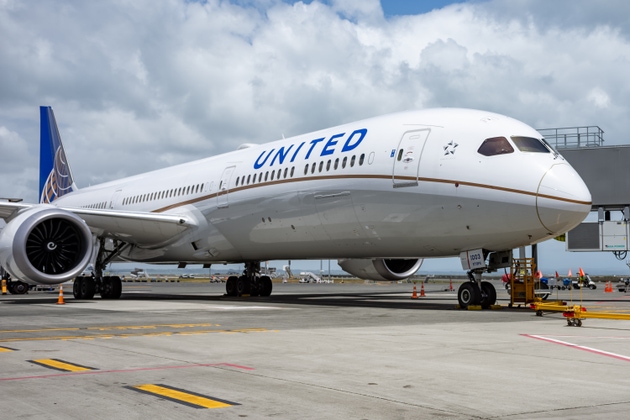 United Airlines to cut capacity as oil prices to remain above $100 through 2027