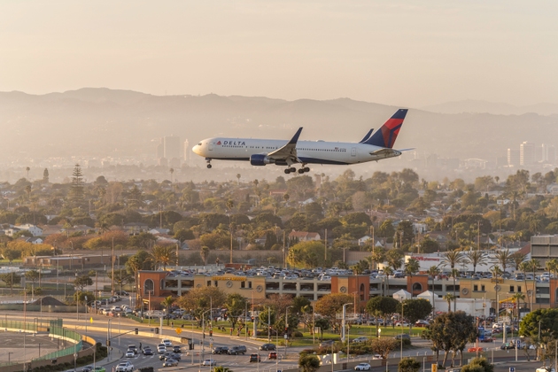 Delta lifts Q1 revenue outlook; profits remain intact despite higher fuel costs