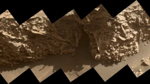 NASA’s Curiosity rover investigates strange spiderweb ridges on Mars