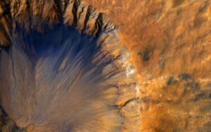 Celebrating NASA’s Mars Reconnaissance Orbiter’s 20th Anniversary: Crater Near Sirenum Fossae