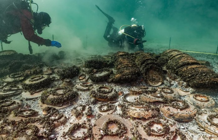 Hundreds Of Well-Preserved Submerged Ancient Roman Treasures Discovered At The Bottom Of Lake Neuchâtel