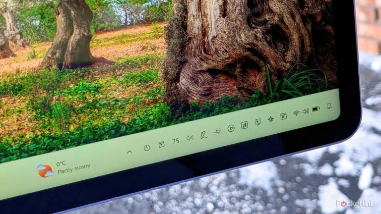 10 flyout apps that made me love my Windows 11 taskbar again