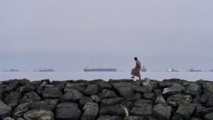 What the Iran conflict means for gas prices, clean energy, and the climate » Yale Climate Connections