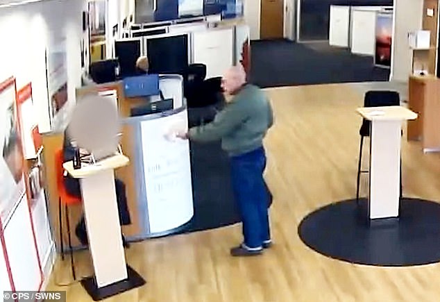 Moment ‘desperate’ man tries to rob bank with a vape disguised as a gun – only to be foiled when staff walk off and alert police