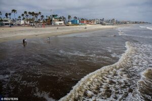 Locals flee California beach enclave over disgusting and dangerous gas amid sewage crisis