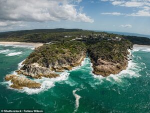 Miraculous rescue mission as two divers are saved after spending 22 hours missing in the ocean near North Stradbroke Island
