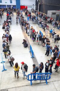 Spain throws open its doors to undocumented migrants: Huge queues continue to form after socialist government granted citizenship to 500,000 people