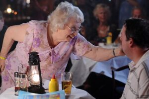 Benidorm star Elsie Kelly dies aged 89 after five-decade career as tributes pour in