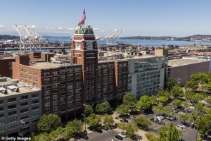 Starbucks struggling to persuade woke workers to move from Seattle to new HQ in Tennessee