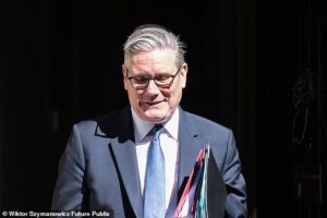 DAN HODGES: Keir Starmer’s fatal blunder at PMQs and why his officials are now in a panic that it could lead to his resignation as soon as next week