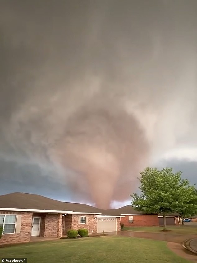 Massive tornados rip through Oklahoma, destroying homes and leaving entire towns on edge