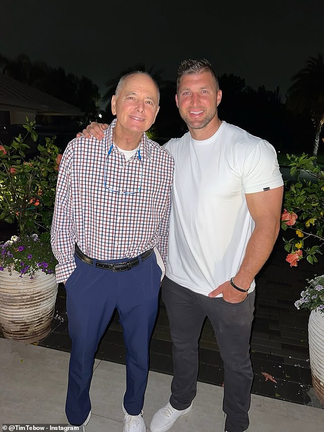 Former NFL quarterback Tim Tebow announces tragic news of dad’s death after battle with Parkinson’s in heartbreaking post