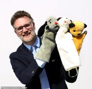 Original puppets from The Sooty Show belonging to son of children’s entertainer Harry Corbett sell for £14,000 at auction