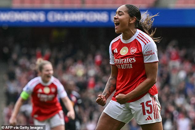Arsenal 2-1 Lyon: Olivia Smith snatches winner to give the reigning champions a one-goal lead in the first leg of their Champions League semi-final