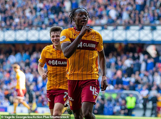RANGERS 2 MOTHERWELL 3: Rohl’s men on life support as ragged Rangers are the first to stumble in the race for home