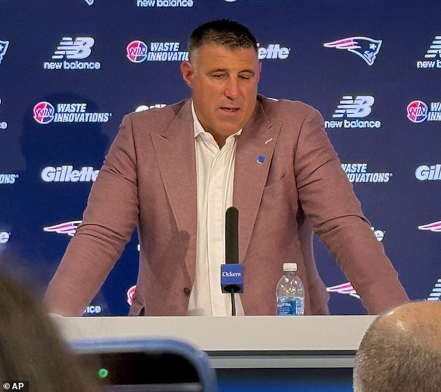 Mike Vrabel receives standing ovation from Patriots fans as he returns in the wake of Dianna Russini affair scandal
