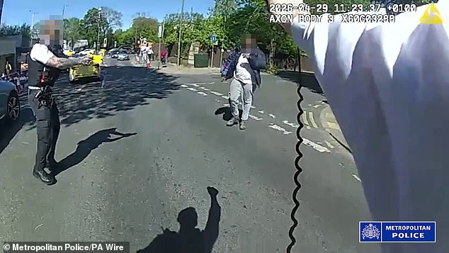 Starmer is heckled at scene of Golders Green terror attack and Green Party leader Zack Polanski condemned for retweet criticising hero police