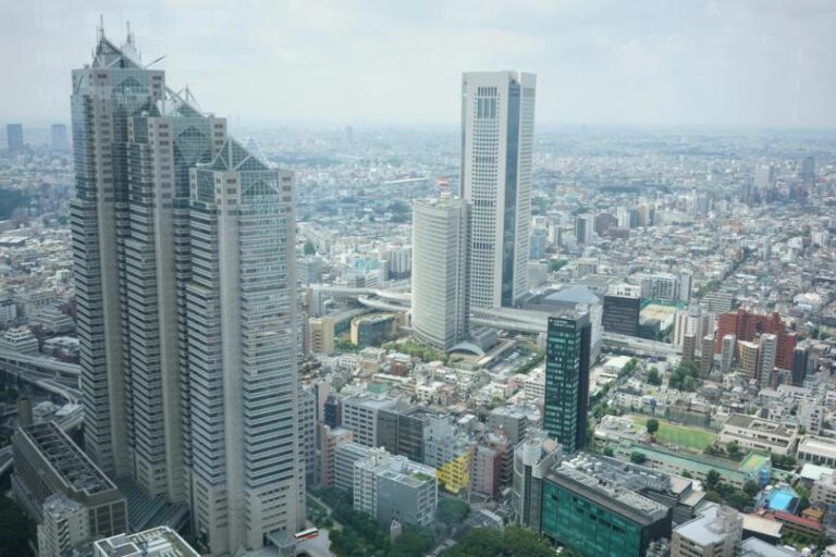 Nomura survey shows rising institutional crypto adoption driven by regulation and diversification