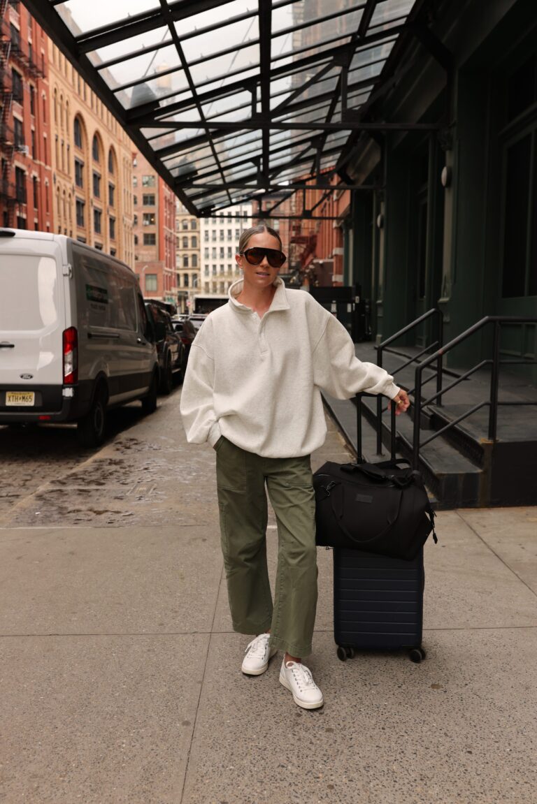 TRAVEL HACKS: THE 8 ITEMS I SWEAR BY