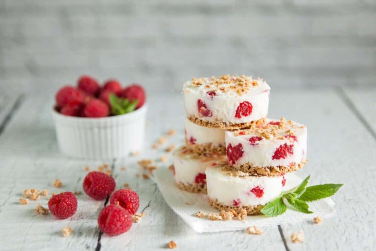 Frozen Raspberry Yogurt Granola Bites
