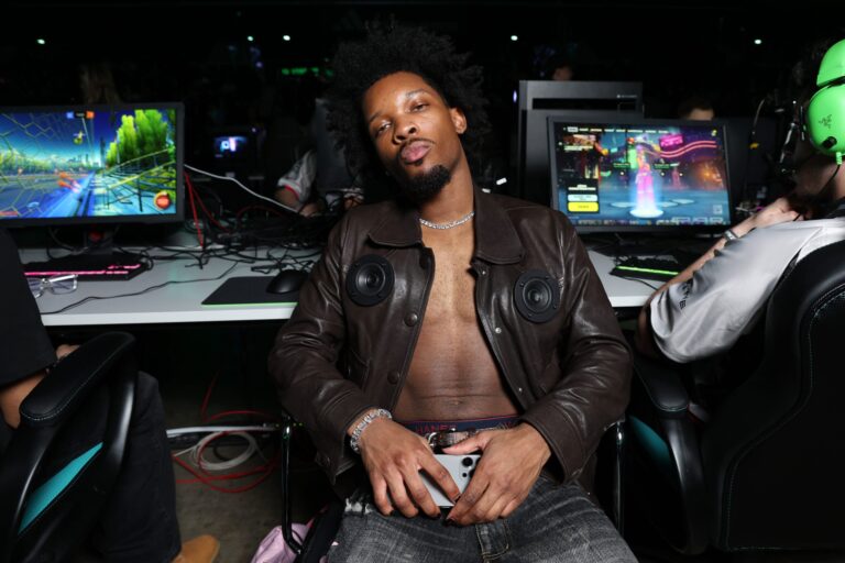 Singer, Accused Murderer Had ‘Significant Amount’ of Child Sex Abuse Material on Phone