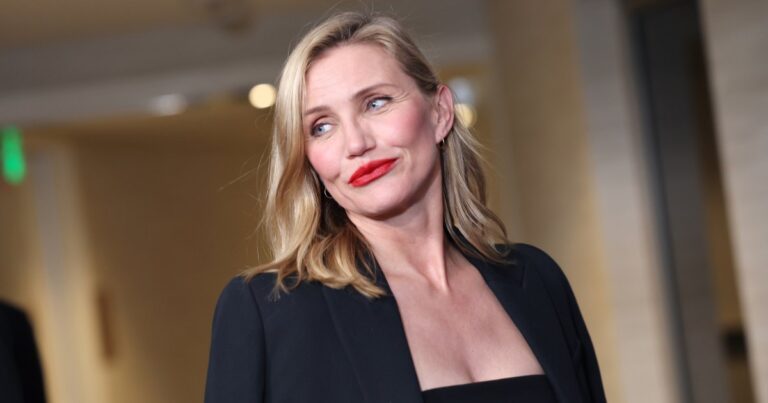 Cameron Diaz’s Comfy, Elegant Sneakers Style Is on Amazon