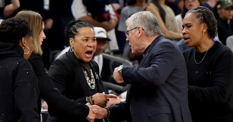 What Was Said Between UConn’s Geno Auriemma and USC’s Dawn Staley