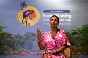 At shadow climate summit on phasing out fossil fuels, scientists are center stage