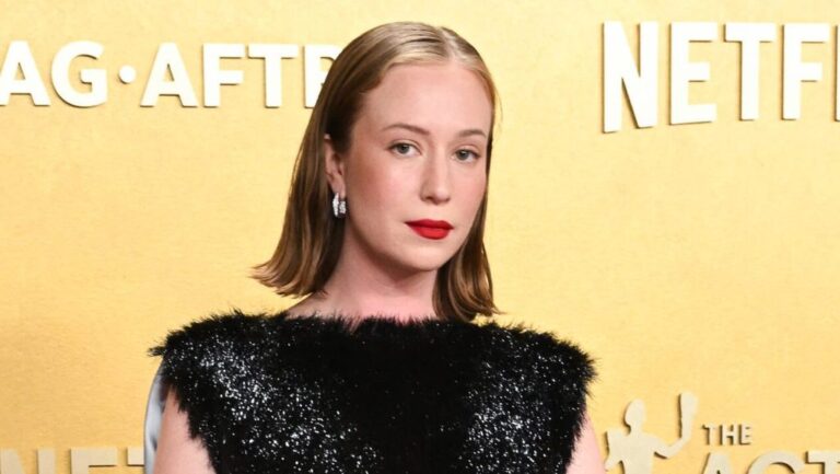 Hannah Einbinder Slams AI Creators As “Losers”