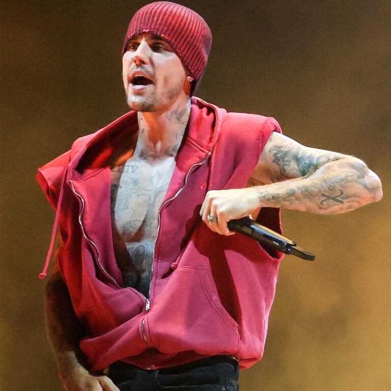 Justin Bieber Brings Out Billie Eilish, Big Sean, SZA