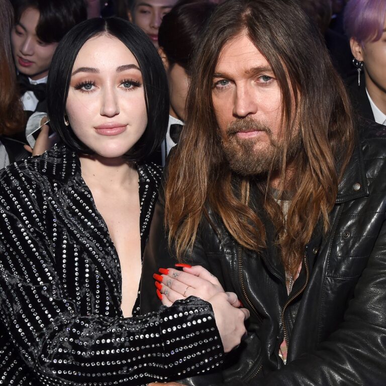 Noah Cyrus Brings Out Billy Ray Cyrus, Braison Cyrus