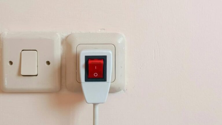 BTC gyrations likely to calm as Goldman, BlackRock’s explore income ETFs: Crypto Daily