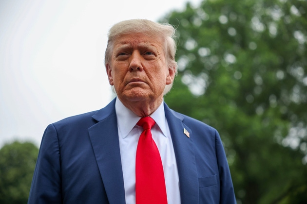 Trump says “all hell” will rain down on Iran (CL1:COM)