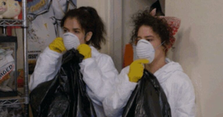 "Learned That One In The Army": People Are Sharing Their Favorite Easy Cleaning Tips And Tricks