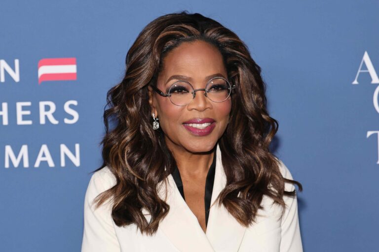 Oprah's Quarter-Zip Is an Easy Spring Layer We'd Wear for Travel, Brunch, and More — Shop Similar Styles from $17