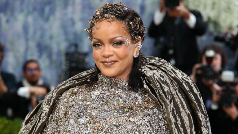 Rihanna Quashes Beyonce Feud Rumors: ‘Are You Kidding?’