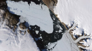 Melting ice led to a tsunami in Greenland. It could happen again. » Yale Climate Connections