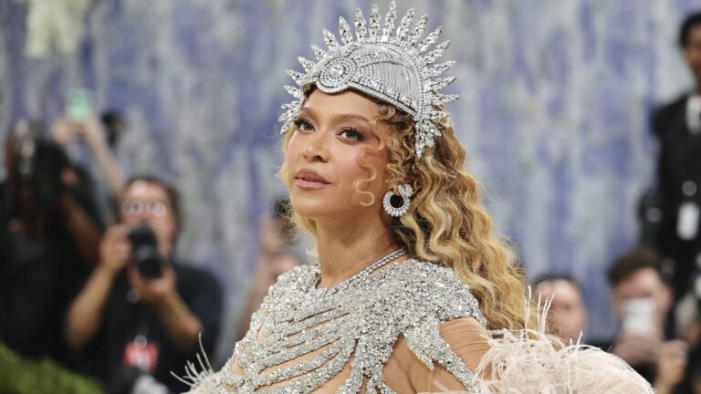 Beyoncé Pregnant? The Rumor & The Truth