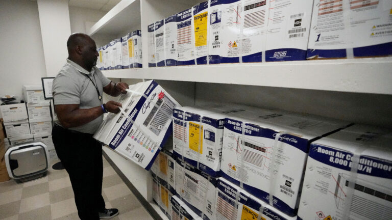 Air conditioning can save lives, but not everyone has it » Yale Climate Connections