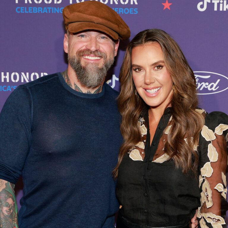 Zac Brown Marries Kendra Scott in Greece Wedding