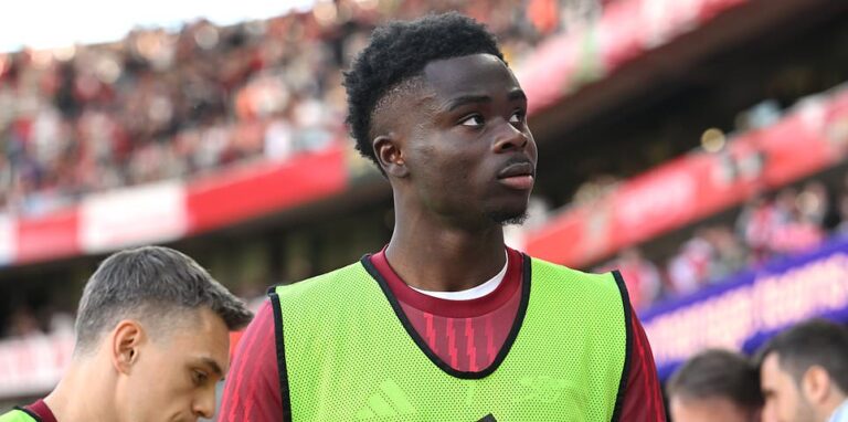 Arsenal vs Fulham – Premier League LIVE: Latest score, team news and updates as the Gunners can move six points clear at the top with a win over the Cottagers
