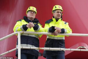 Starmer allies warn ditching Keir next week could land Britain with ‘Labour’s Liz Truss’ like Ed Miliband or Angela Rayner