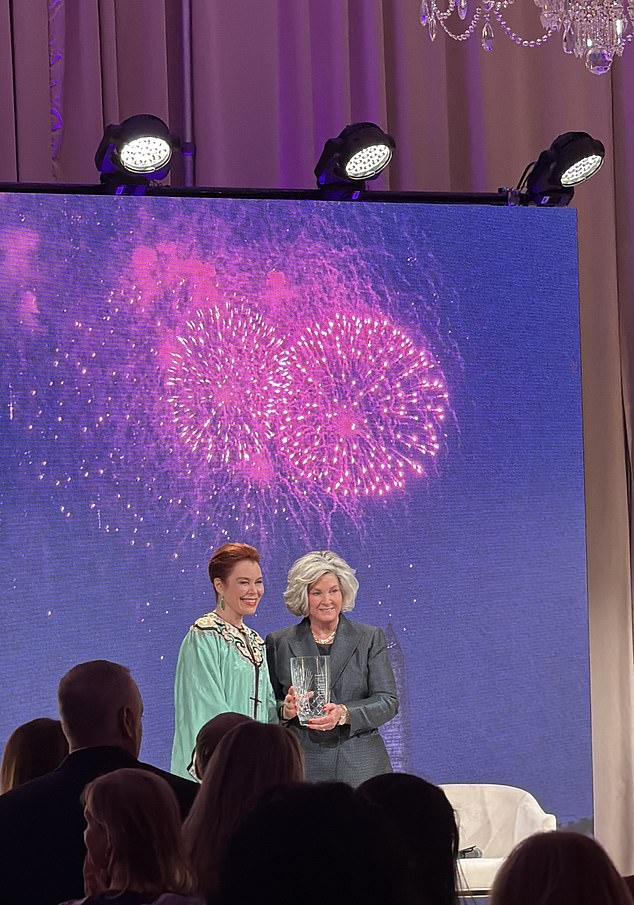 Trump’s defiant chief of staff Susie Wiles takes center stage at rare public appearance to accept award amid cancer diagnosis