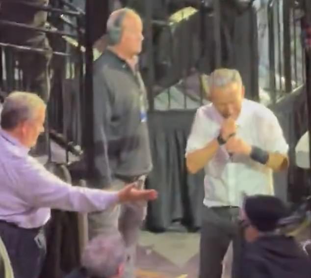 Mortifying moment Bruce Springsteen leaves fawning Chris Christie hanging in brutal ‘snub’ at concert