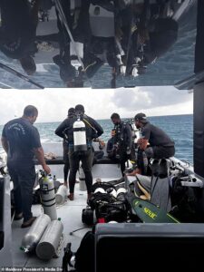 Elite Finnish divers fly in to recover four Italians from Maldives ‘cave of death’ after military recovery mission ended in tragedy with a sixth death
