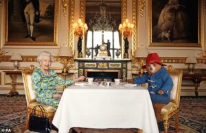 It’s Haddington Bear… Queen’s favourite bear at Holyroodhouse revealed
