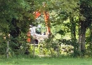 Traveller gangs prepare for Bank Holiday land grabs: Councils and villages on ‘red alert’ – as construction firm boss arranges for lorry loads of aggregate to be delivered to sites across Surrey and Sussex